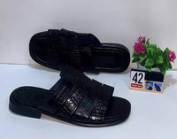 2025 pantoufles arabes en gros de haute qualité pour hommes sandales arabes saoudiennes Chappal arabe fait à la main hommes variété de modèles disponibles