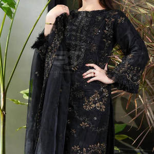 Completo Pakistano da Donna in 3 Pezzi: Camicia, Dupatta e Pantaloni, Casual e Elegante per Feste, con Ricami e Stampe - Product Image 3