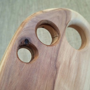 เขียงไม้ดีไซน์ศิลปะไม่ซ้ำใคร เขียงตัดอาหารทันสมัยสำหรับเชฟที่บ้าน อุปกรณ์ครัวร่วมสมัย ขายส่งจากอินเดีย - Product Image 1