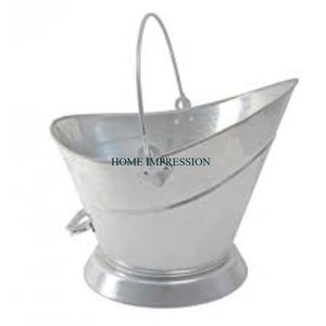 Cubo de carbón galvanizado hecho a mano Vintage con mango Aspecto admirable para un transporte seguro y fácil de suministros de leña - Product Image 1