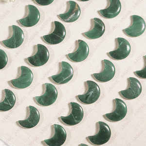 Vente en gros de mini-pierres de lune en jade vert de qualité supérieure, sculptées et écologiques, pour la méditation Feng Shui et la décoration intérieure - Product Image 5