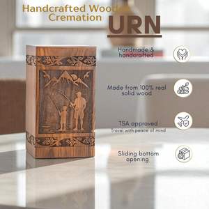 Urne de crémation en bois pour cendres humaines, urne commémorative de pêcheur artisanale pour urne funéraire de cendres avec conception de scène de pêche - Product Image 3