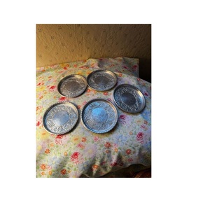 Sous-verres légers en aluminium avec un design contemporain et une durabilité fiable pour une utilisation dans les espaces de vie modernes - Product Image 1