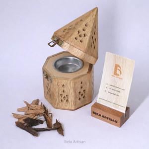 Quemador Pyramid Bakhoor incienso de madera tallado a mano en forma de cono Artículo muy vendido por Bela Artisan - Product Image 1