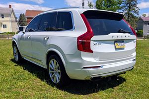 2017 XC90 T.6 อินสคริปชั่น ทวินชาร์จ 4 สูบ ขับเคลื่อนสี่ล้อ - Product Image 2