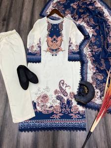 TRAJE FANCY CON ESTAMPADO TRABAJO Y PANTALÓN COSTADO CON DUPATTA - Product Image 2