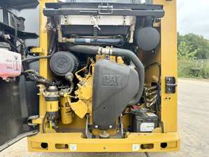 Cargador Frontal para Minicargadora 216B3 con Motor Diésel, 2025 - Product Image 6