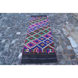 Alfombra turca de 2.5x7 pies, alfombra vintage, alfombra Kilim con diseño de plantas y árboles azules - Product Image 1