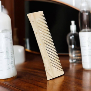 Peigne à cheveux personnalisable écologique en os d'ivoire naturel blanc avec incrustation d'os animal sculpté, technique inspirée de l'agate, fait main - Product Image 6