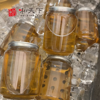 Vente en gros de canettes transparentes en PET de 250 ml avec logo personnalisé et 3 choix de couvercles pour l'emballage de jus, de sodas, de bubble tea, de gâteaux et de desserts