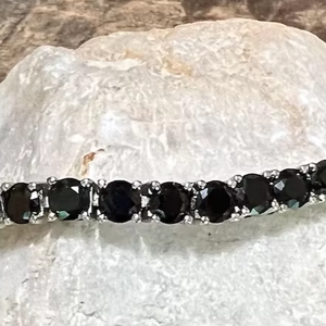 สร้อยข้อมือเทนนิสเพชรโมอิสซาไนต์สีดำเงินแท้ 925 - Product Image 1