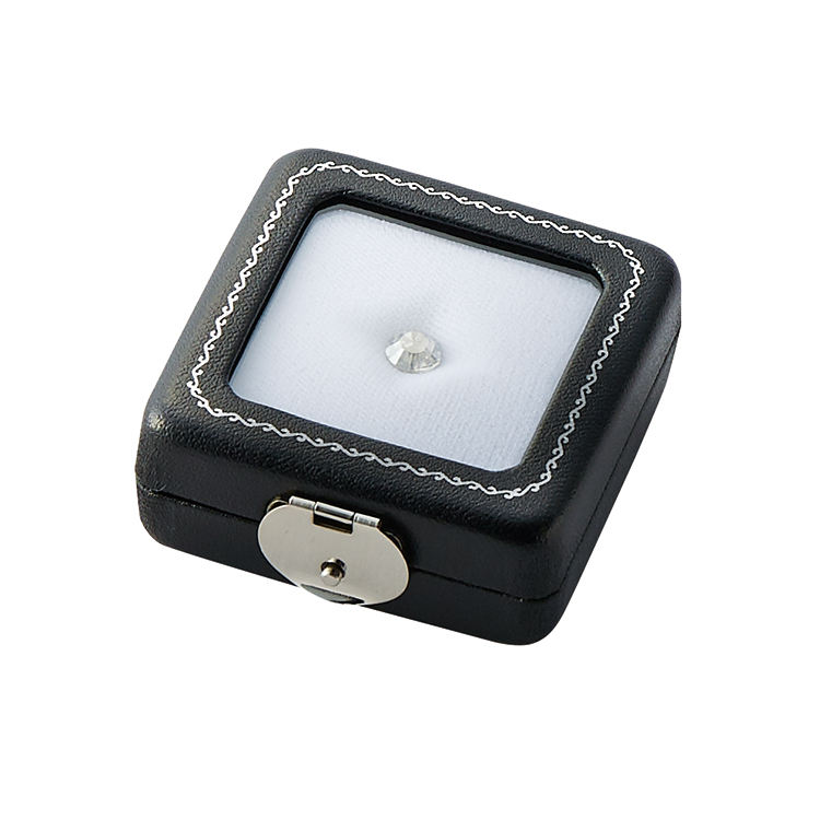 สีดำ/ สีขาว