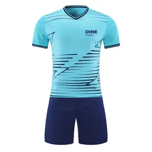 Groothandel Custom Design Voetbal Uniform Sublimatie Print Voetbal Kleding Voetbal Jersey Sets
