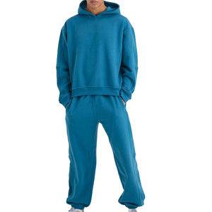 Conjunto deportivo para hombre, perfecto para las rutinas de entrenamiento matutinas, cómodo, con material flexible, para caminar y hacer ejercicio. - Product Image 1