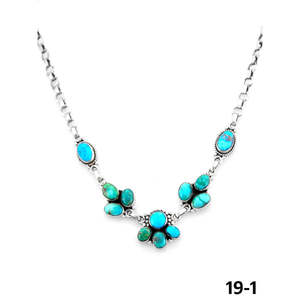 Collier artisanal du Sud-Ouest Émeraude Verte avec turquoise eau blanche et motif floral en argent sterling – Cadeau - Product Image 2