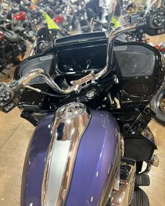 Moto Super Sport de taille moyenne 750 cm³ à refroidissement liquide - Product Image 2