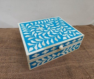 Boîte à bijoux en os indien avec design Feng Shui et ange, écologique, faite à la main, taille personnalisée pour la décoration de la maison - Product Image 1