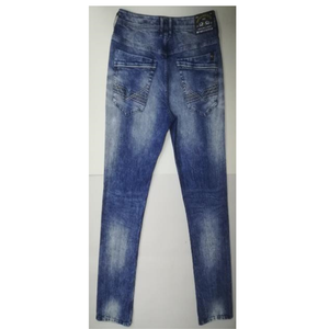 กางเกงยีนส์ผู้ชายทรงตรงแบบพื้นฐาน 5 กระเป๋า สีซีดแบบฟอก ผ้าฝ้ายผสมอีลาสเทน เอวกลาง สไตล์สตรีทแวร์ พร้อมเทคนิคการทำรอยขีดข่วน - Product Image 2