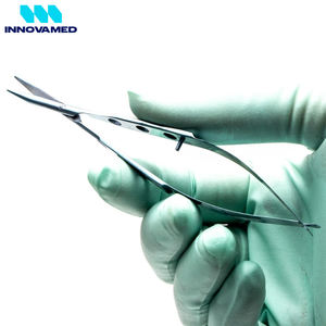 Tijeras de microresorte de calidad profesional para manicura, pedicura y cuidado de la belleza con mango cómodo de INNOVAMED - Product Image 2