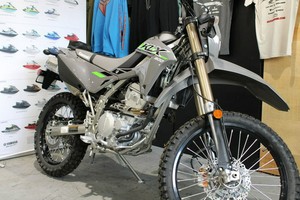 NUEVA Motocicleta Todoterreno <span class=keywords><strong>Kawasaki</strong></span> KLX 300R 2026 - Product Image 2