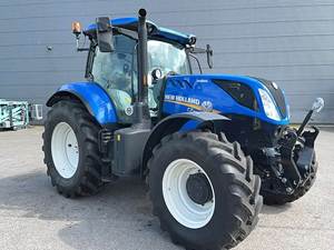 El mejor tractor usado de alto rendimiento 2022 New 4WD Holland T7.210 a un precio asequible - Product Image 4