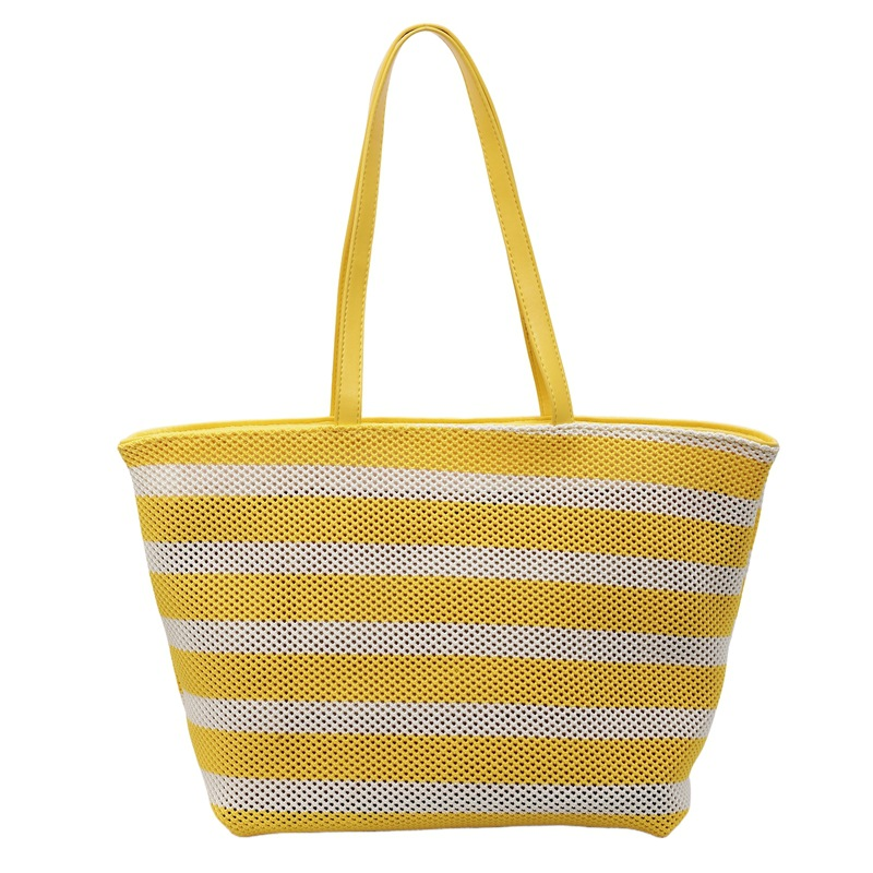 สีเหลือง