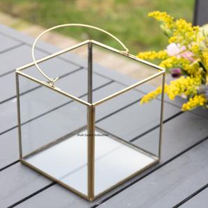 Lanterne bougeoir en verre carré à cadre doré créatif simple pour la maison et le mariage - Product Image 3