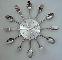 Reloj de Pared con Diseño de Cubiertos, Cuchillo, Tenedor y Cuchara de Metal, Reloj de Cocina Creativo, Decoración Moderna para el Hogar, Estilo Único, Reloj de Pared Plateado