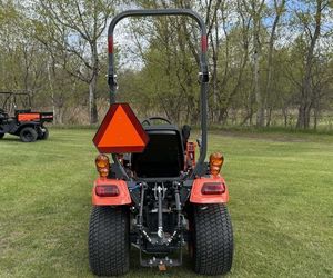 Tracteur agricole d'occasion Mini 4x4 Kubota BX1880 avec chargeur et benne, meilleur prix, livraison rapide - Product Image 3