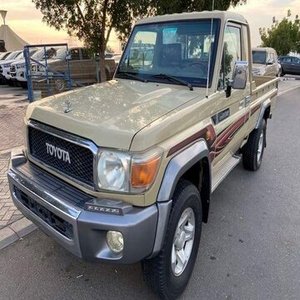 Subastas: Camionetas LAND-CRUISER 79 de Cabina Simple, Usadas en Excelentes Condiciones, Modelos 2024-2025, con Volante a la Izquierda y Derecha, en Venta - Product Image 1