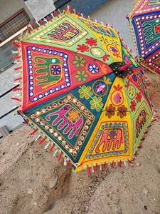 Haldi Mehndi Event Luxury Design Contrôle manuel Nouvelle arrivée Parasols multicolores Parapluie pour mariage indien Décoratif - Product Image 3