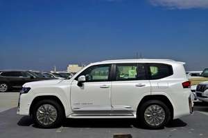 Véhicules d'occasion de haute qualité à vendre : SUV 2022 avec intérieur en cuir foncé, conduite à gauche/droite - Product Image 3