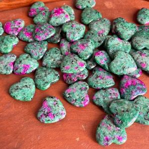 Tự nhiên handmade <span class=keywords><strong>Ruby</strong></span> Zoisite hình trái tim Cabochon mịn Đá Quý Chữa Bệnh pha lê trang sức làm đồ trang sức lỏng lẻo - Product Image 4