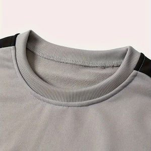 ชุดกีฬาลำลองสำหรับผู้ชายสีตัดกันคอกลมพิมพ์ลายสีตัดกัน - Product Image 4