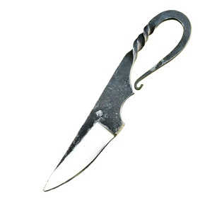 Couteau de chasse et de camping Viking avec étui en cuir, lame en acier Damas artisanale, style nordique traditionnel, manche en corne de taureau - Product Image 1
