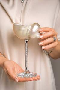 MEILLEURE COUPE DE COQUILLAGE, VERRE DE COQUILLE DE CONQUE ARTISAN EN GROS, COUPE À VIN PREMIUM POUR UN DÉCOR LUXUEUX. - Product Image 3