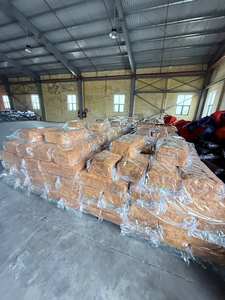 Bloc de caoutchouc SVR 3L de haute pureté à bas prix 2026, couleur jaune extra clair/blanc eau, blocs solides, norme automobile vietnamienne - Product Image 3