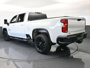 1GC4KNEY8SF206979 2025 Camioneta de Trabajo Pesado 4x4 6.6L V8 401hp Bajo Kilometraje - Product Image 2