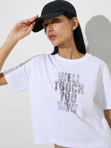 T-shirt en tricot à manches courtes et col rond élastique pour femmes, grande taille, décontracté, avec broderie et bouton respirant - Product Image 3