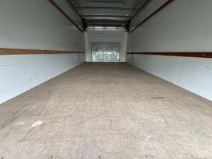 Châssis Ford E-Series E-350 SD Cutaway LB DRW RWD 2024 Blanc Robuste d'occasion avec Pack Équipement, Jantes Acier et Pack Remorquage - Product Image 4