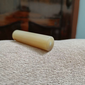 Rouleau de corne de buffle naturel Cylindre poli en douceur pour la fabrication de bijoux à poignée de couteau artisanal et les projets de tournage de bricolage - Product Image 4