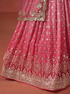 Vêtements de fête et mariage Lehenga Choli de mariée semi-cousu pour femme prêt-à-porter avec chemisier fantaisie entièrement cousu - Product Image 4