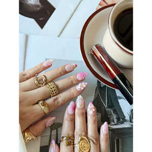 Uñas Postizas Pink Horizon con Elegante Diseño Degradado en Rosa para Decoración de Uñas - Product Image 4