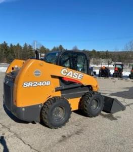 Nuevo y usado 2025 CASE SR240B Compare Wheel Skid Steers Loader para la venta - Product Image 3