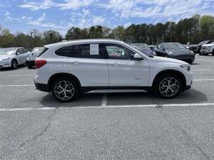 BMW X1 sDrive28i FWD 2018 / Disponible à la vente, faible kilométrage, moteur essence, véhicule d'occasion en excellent état, sans accident, Offre Spéciale, Conduite à gauche - Product Image 3