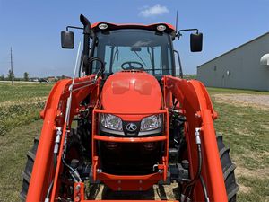 2024 usado Kubota M5 111 Mini Tractor 4WD 80HP con motor Massey y motor 50HP excelente tractor agrícola 4x4 para la venta - Product Image 2