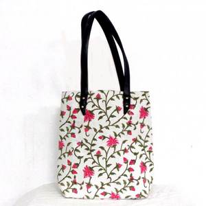 Nouveauté Sacs à main pour femmes Luxe élégant Sac à main fait à la main avec soin Fabriqué avec de l'impression à la main sur bloc en vente au prix le plus bas - Product Image 5