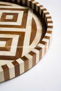 Bandeja Redonda Moderna de Madera y Hueso con Base Pulida para Cocina, Decoración de Hogar de Lujo y Vajilla de FAIZA CRAFT - Product Image 3