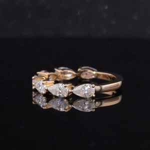 Anillo de Oro Amarillo de 14K con 7 Piedras, Corte Pera, Diamante Cultivado en Laboratorio, Anillo de Media Banda para Aniversario, Promesa, Novia, Regalo Fino para Joyería de Boda - Product Image 2