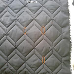 Personnalisation du traitement de courtepointe 958 carré pour 2-5 couches de polyester 100% de haute qualité du Vietnam - Product Image 5